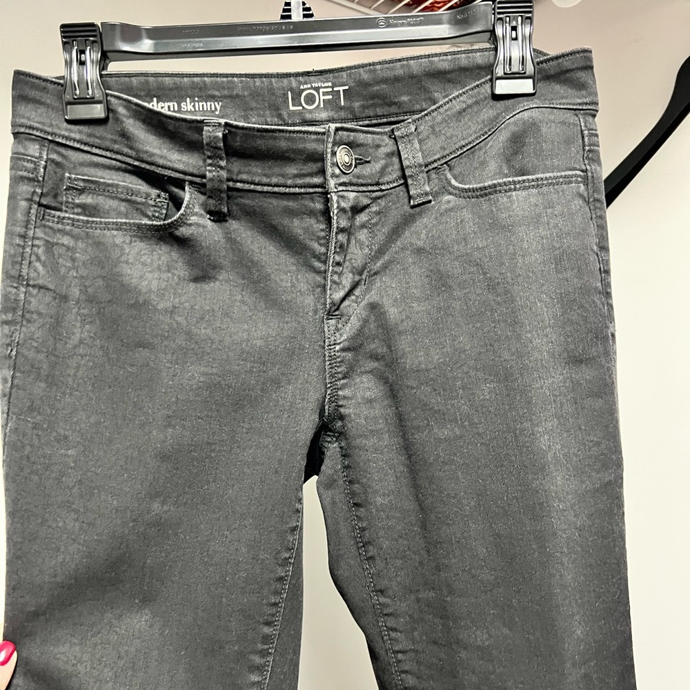 Ann Taylor Loft Modern Skinny Jeans 27/4 Petite Black Wash (faded black)